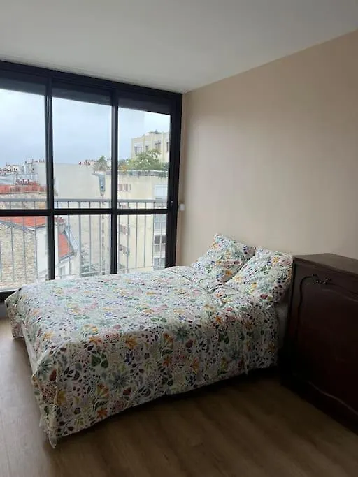 Grand Apartment *